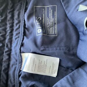 Women’s Figs Navy Pants